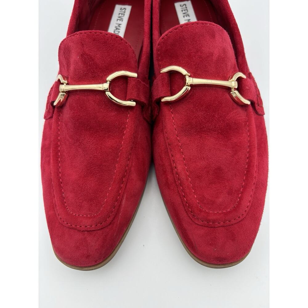 Steve Madden Suede Loafers Bright Red Size 9 Gold Horsebit Flats - Picture 8 of 16